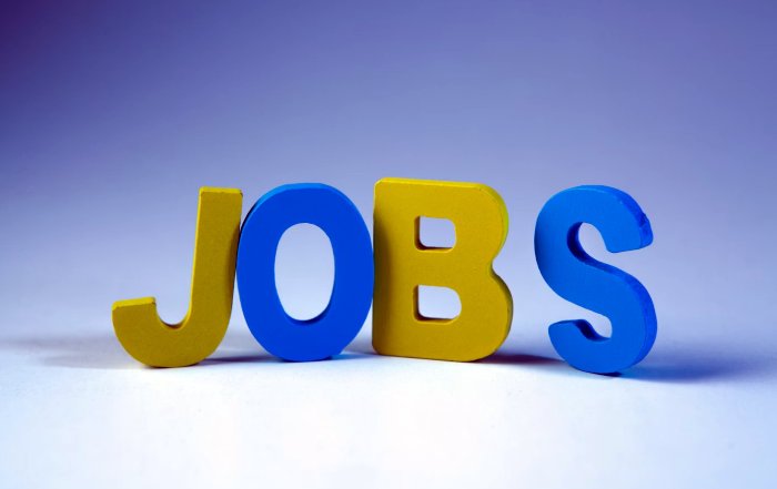 Article Image for Automation and the Future of Middle-Skill Jobs