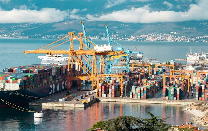 Article Image for Supply Chain Regionalization Creates New Trade Routes